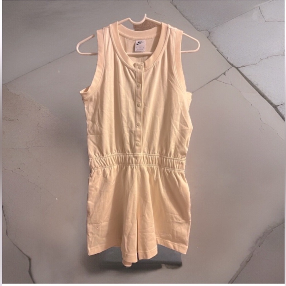 Nike Romper/Jumper/1pc Scoop Neck Snap Buttons Cream/Khaki Pocket Elastic Waist